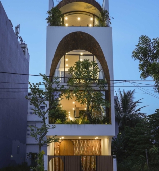 Thiết kế ấn tượng nhà ống 5 tầng đẹp như biệt thự ở Đà Nẵng